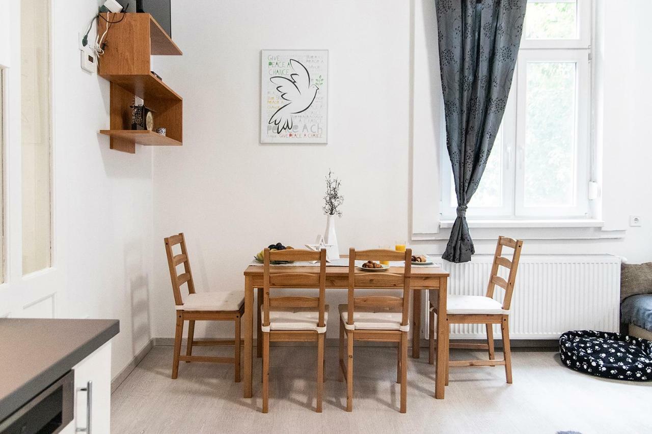 Dora Apartment Near Buda Castle With Parking! Budapest Exterior foto